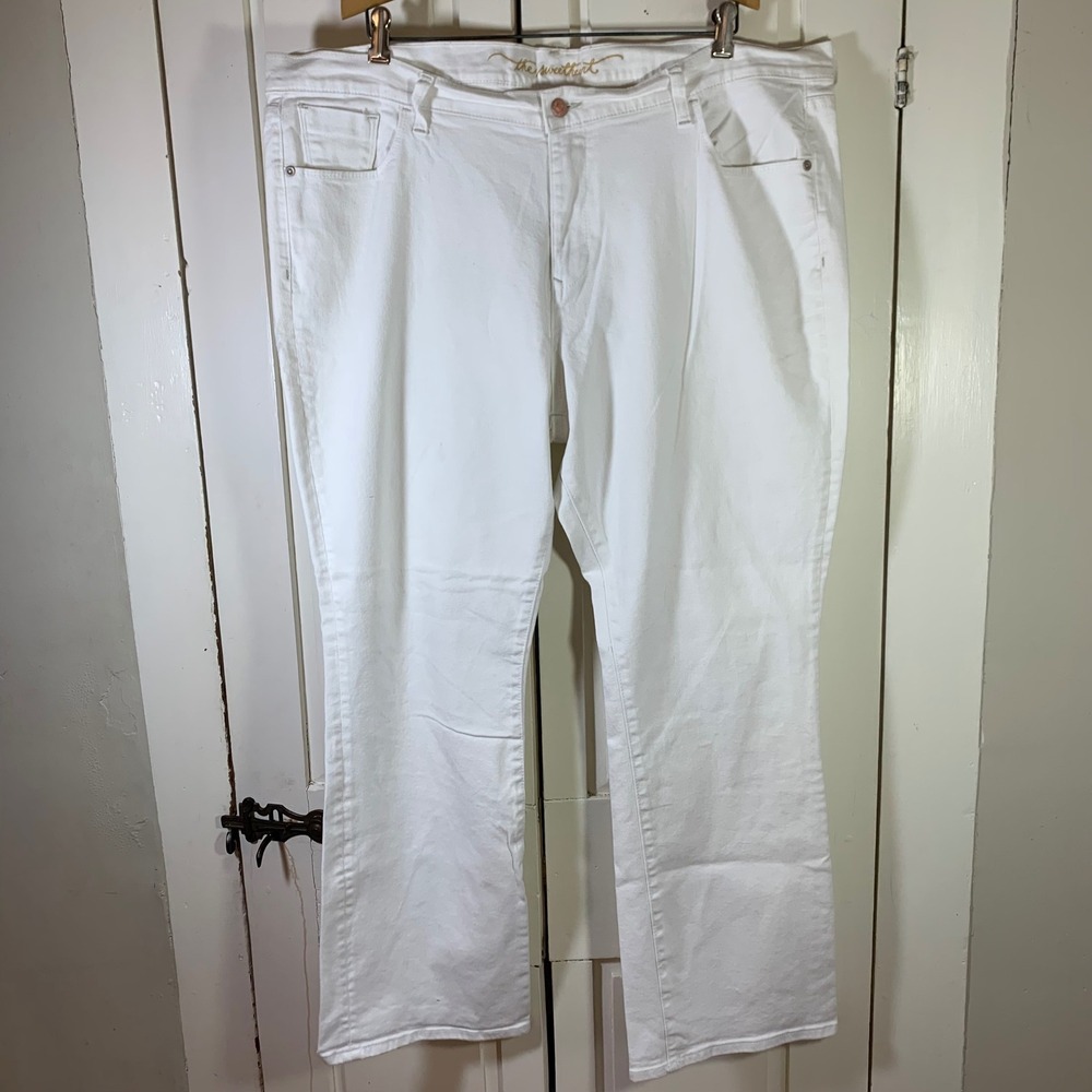 Old‎ Navy The Sweetheart White Bootcut Jeans Womens 20 Reg Bridal Summer READ